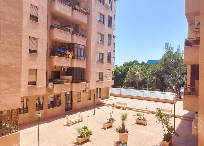 Piso Museo Del Realismo - Catedral - Alcazaba Con Parking Gratis - Super Wifi
