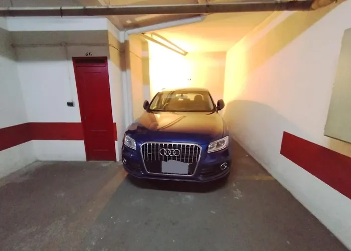 Piso Museo Del Realismo - Catedral - Alcazaba Con Parking Gratis - Super Wifi